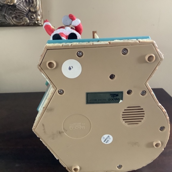 Enesco Toy Emporium music box - Picture 9 of 9